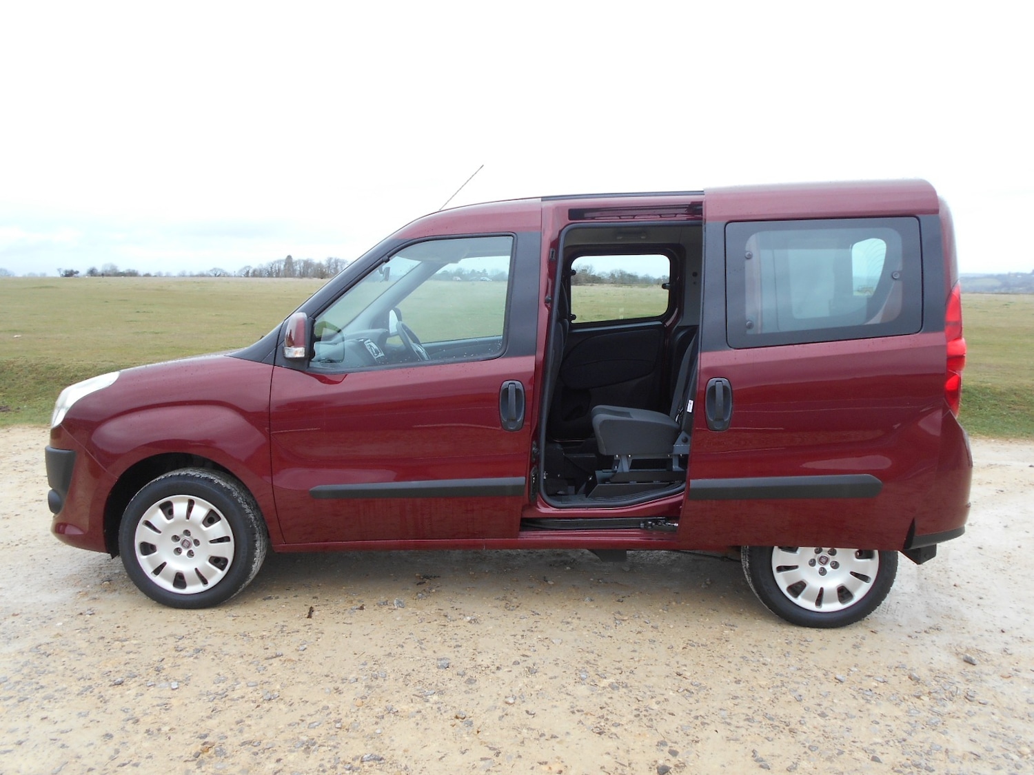 Used Fiat Doblo 2013 for sale - 77206948: Photo 5