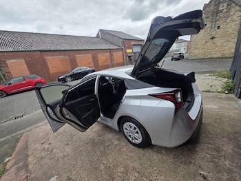 Used Toyota Prius 2020 for sale - 78933704: Photo