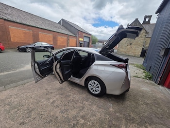 Used Toyota Prius 2018 for sale - 78934218: Photo