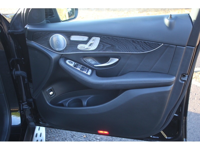 Used Mercedes-Benz GLC 2020 for sale - 76763186: Photo 35