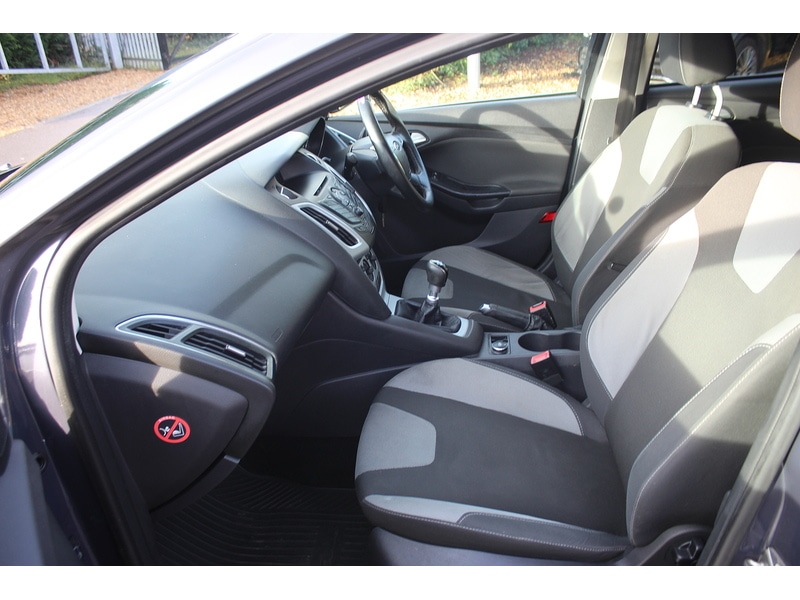 Used Ford Focus 2012 for sale - 76510393: Photo 12