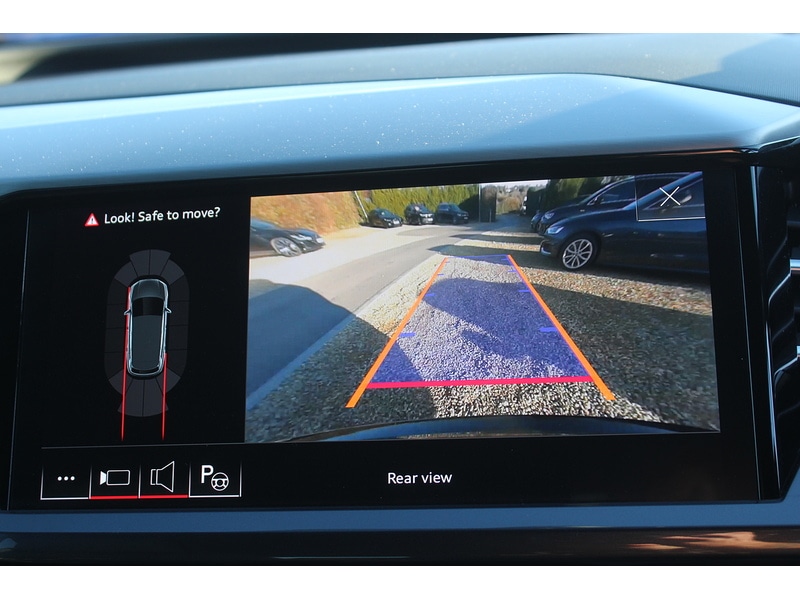 Used Audi Q4 e-tron 2022 for sale - 76542836: Photo 21