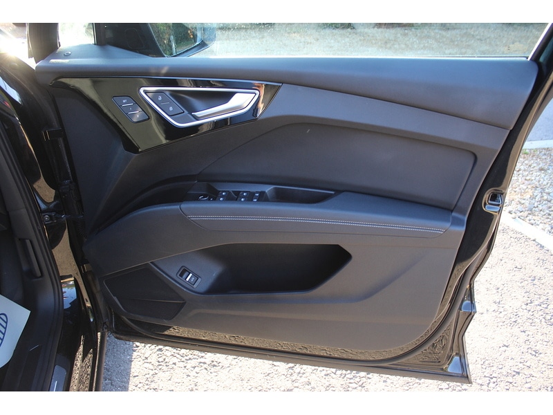 Used Audi Q4 e-tron 2022 for sale - 76542836: Photo 28