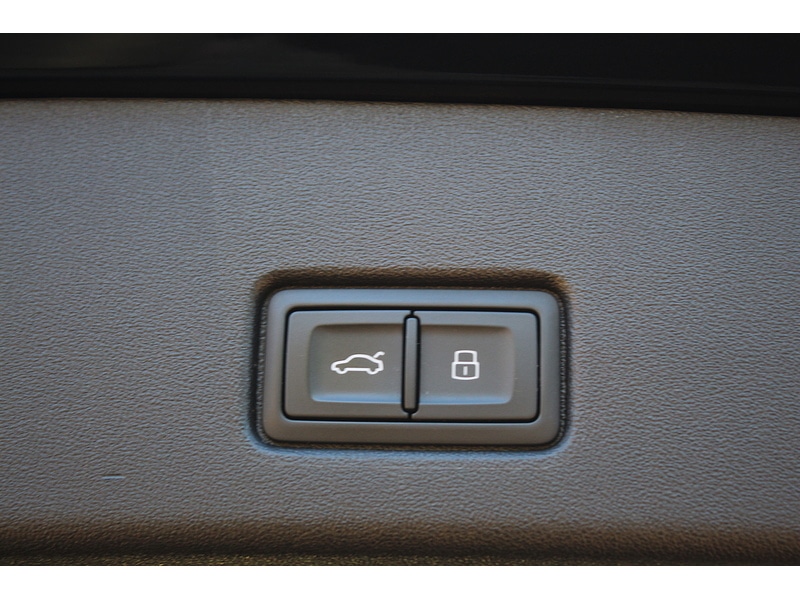 Used Audi Q4 e-tron 2022 for sale - 76542836: Photo 34