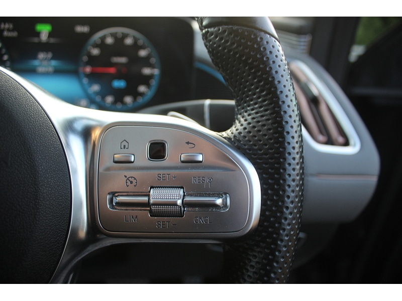 Used Mercedes-Benz EQC 2021 for sale - 77007809: Photo 32