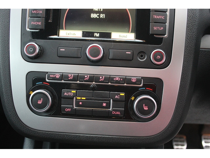 Used Volkswagen Scirocco 2012 for sale - 77027715: Photo 19