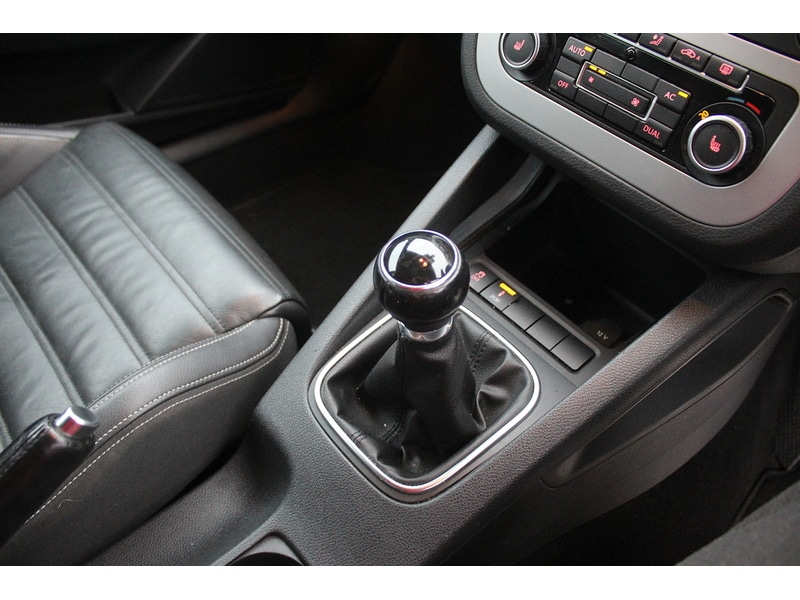 Used Volkswagen Scirocco 2012 for sale - 77027715: Photo 20