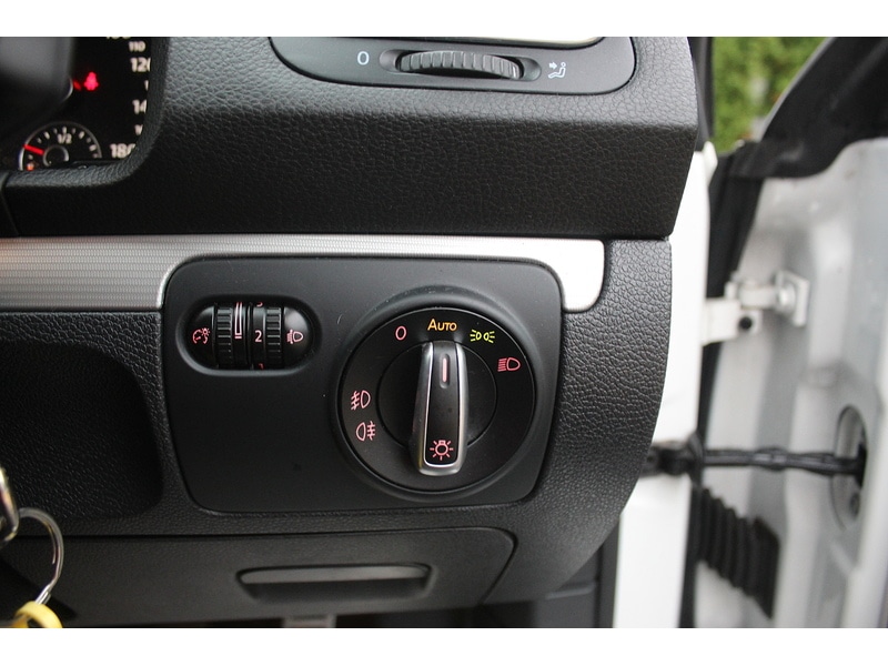 Used Volkswagen Scirocco 2012 for sale - 77027715: Photo 25