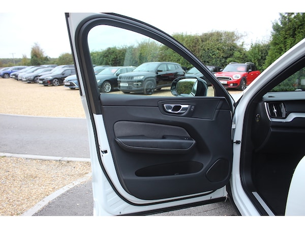 Used Volvo XC60 2022 for sale - 76193944: Photo 33