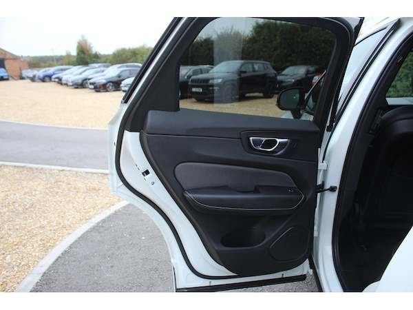 Used Volvo XC60 2022 for sale - 76193944: Photo 34