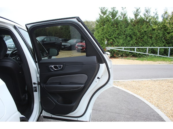Used Volvo XC60 2022 for sale - 76193944: Photo 35