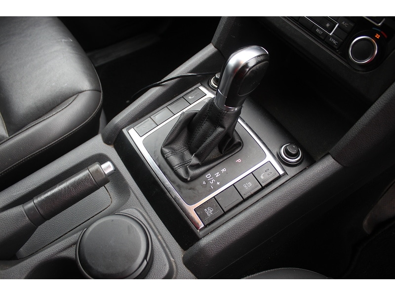 Used Volkswagen Amarok 2012 for sale - 77399905: Photo 21