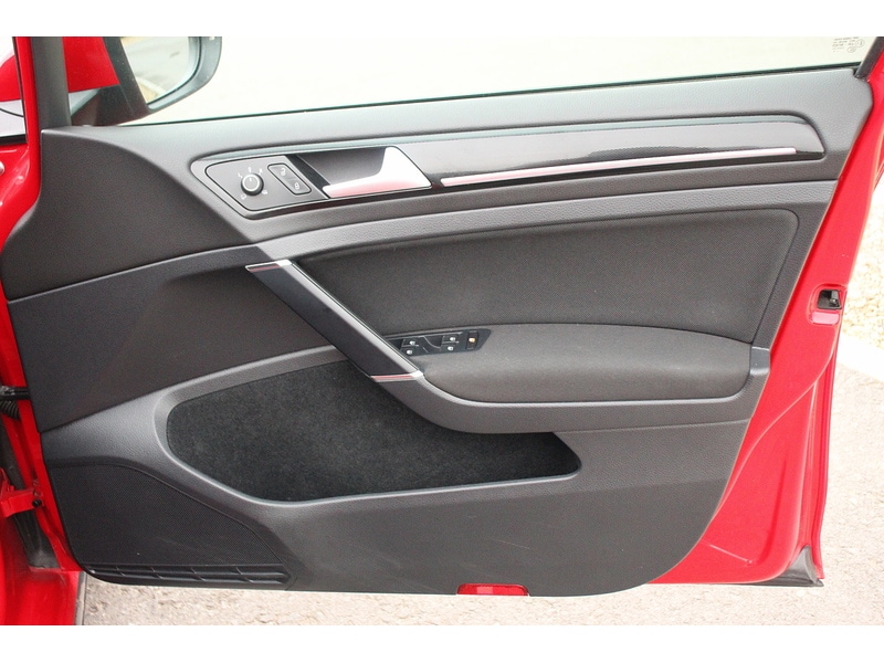 Used Volkswagen Golf 2016 for sale - 78004010: Photo 31