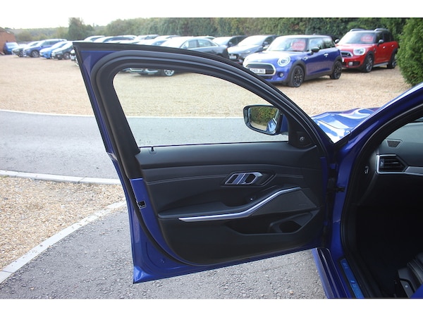 Used BMW 3 Series 2020 for sale - 76182011: Photo 32