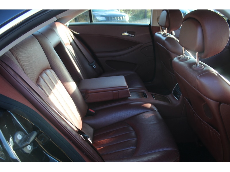 Used Mercedes-Benz CLS 2005 for sale - 76670705: Photo 14