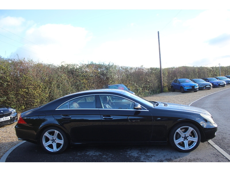 Used Mercedes-Benz CLS 2005 for sale - 76670705: Photo 6
