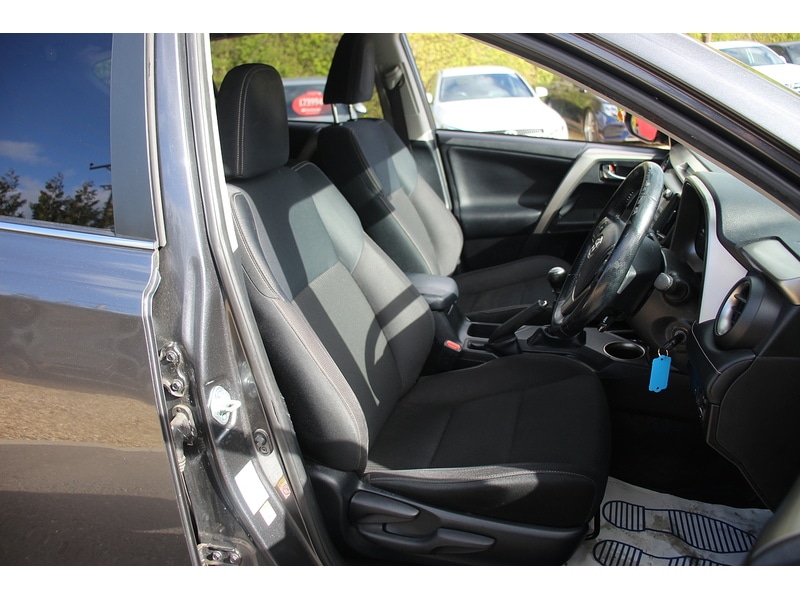 Used Toyota RAV4 2015 for sale - 78054259: Photo 15