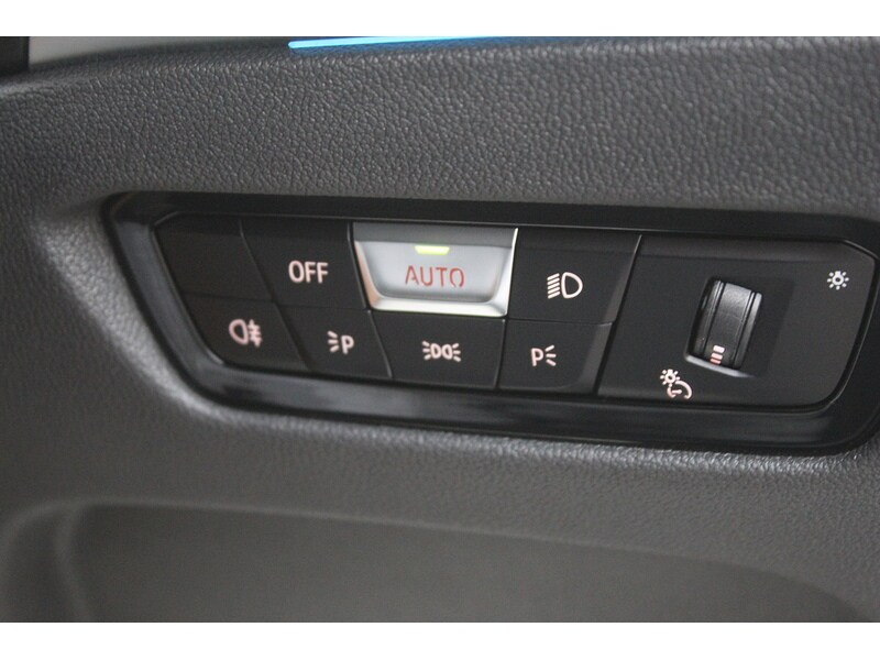 Used BMW i4 2022 for sale - 76454869: Photo 29