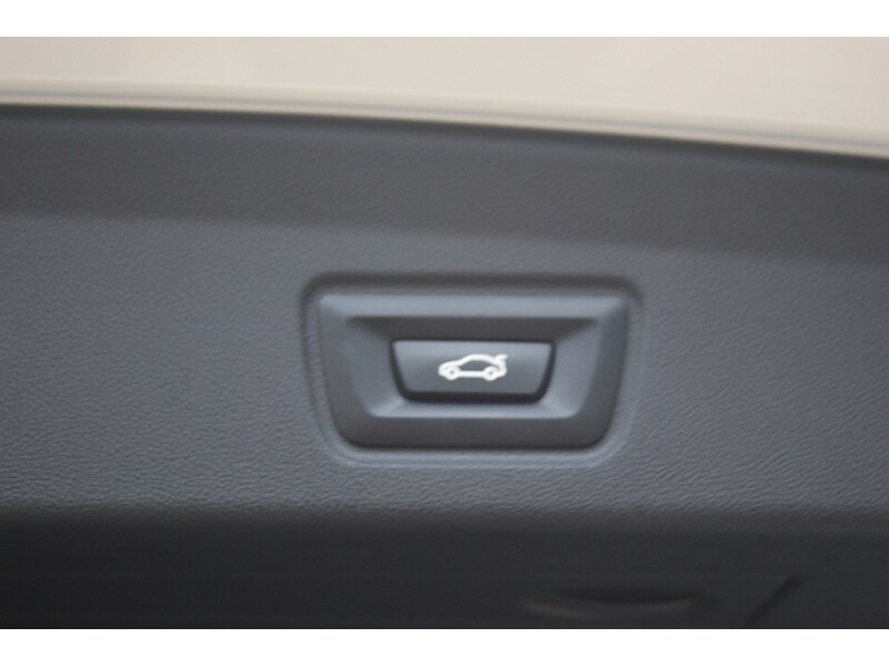 Used BMW i4 2022 for sale - 76454869: Photo 38