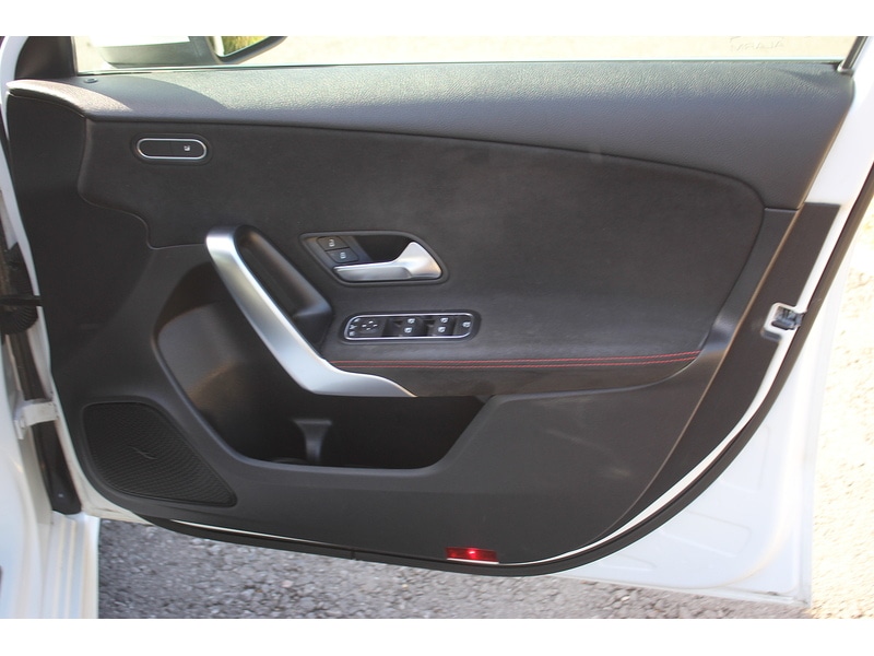 Used Mercedes-Benz A-Class 2019 for sale - 76383164: Photo 31