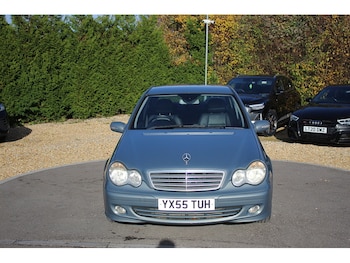 Used Mercedes-Benz C Class 2005 for sale - 76450367: Photo