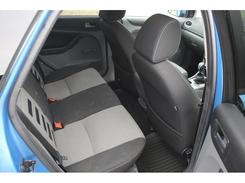 Used Ford Focus 2010 for sale - 76320059: Photo 13