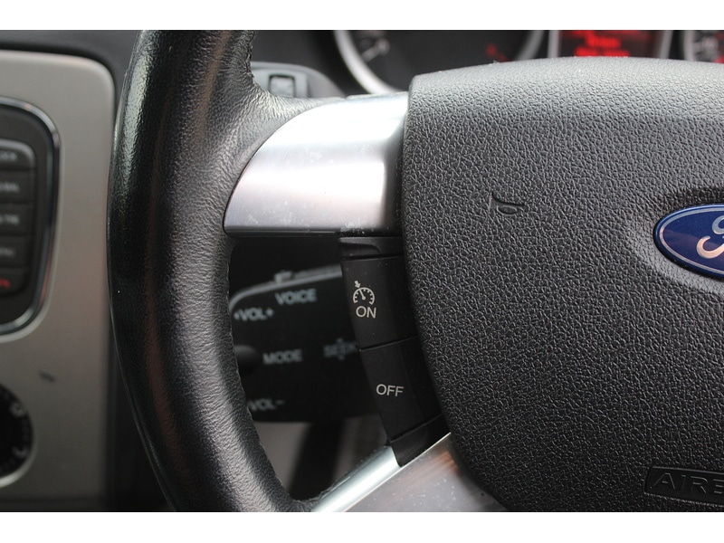 Used Ford Focus 2010 for sale - 76320059: Photo 23