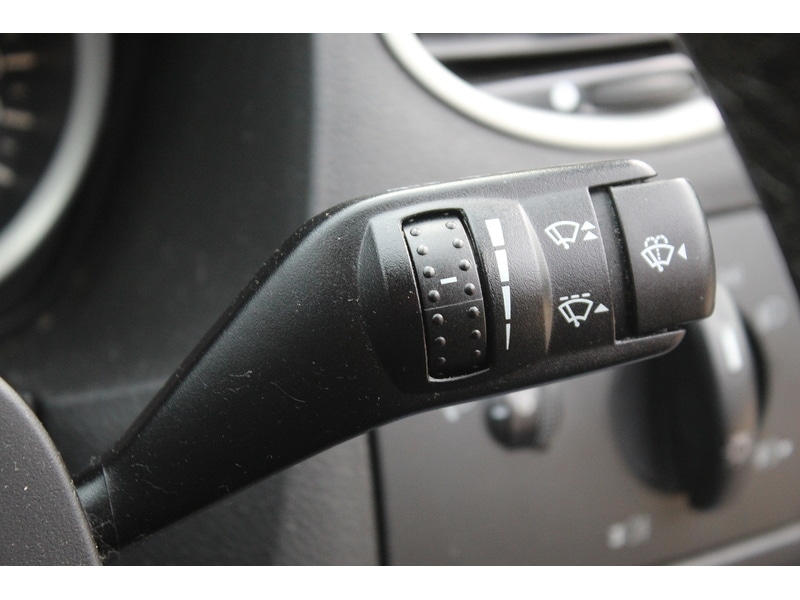 Used Ford Focus 2010 for sale - 76320059: Photo 25