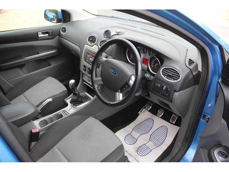 Used Ford Focus 2010 for sale - 76320059: Photo 27