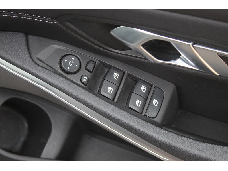 Used BMW 3 Series 2023 for sale - 76185815: Photo 23