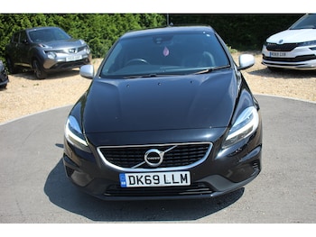 Used Volvo V40 2019 for sale - 79436019: Photo