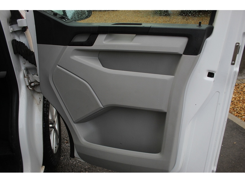 Used Volkswagen Transporter 2016 for sale - 76845878: Photo 16