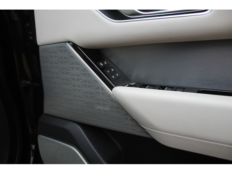 Used Land Rover Range Rover Velar 2019 for sale - 77392574: Photo 31