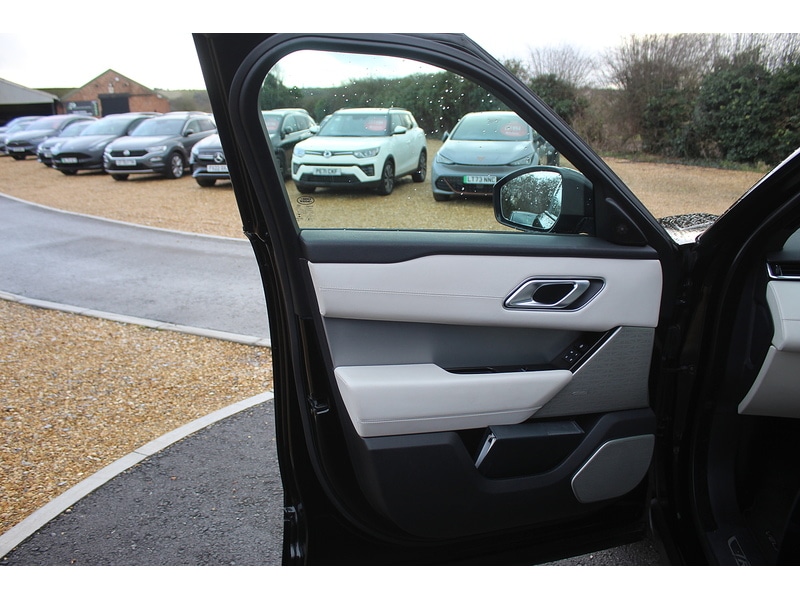 Used Land Rover Range Rover Velar 2019 for sale - 77392574: Photo 33