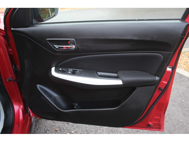 Used Suzuki Swift 2019 for sale - 76821331: Photo 25