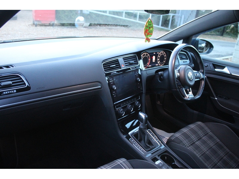 Used Volkswagen Golf 2018 for sale - 77159053: Photo 14