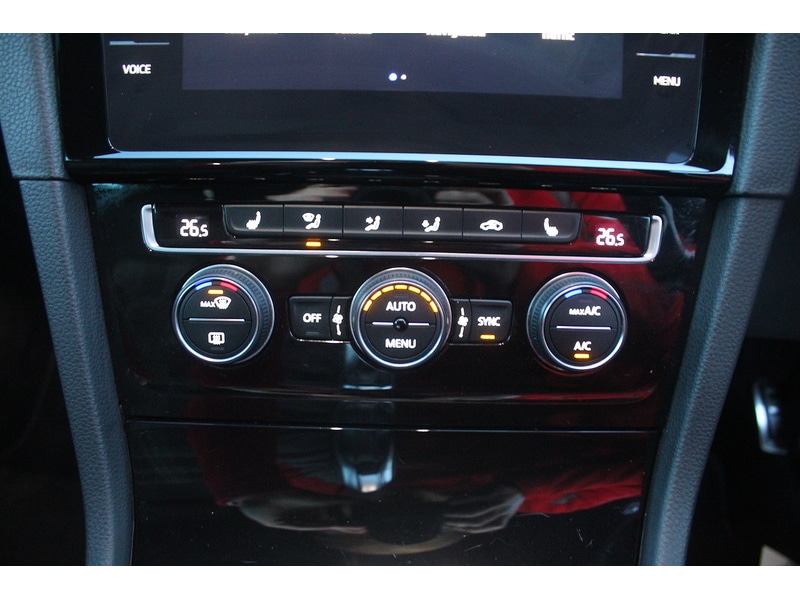 Used Volkswagen Golf 2018 for sale - 77159053: Photo 24