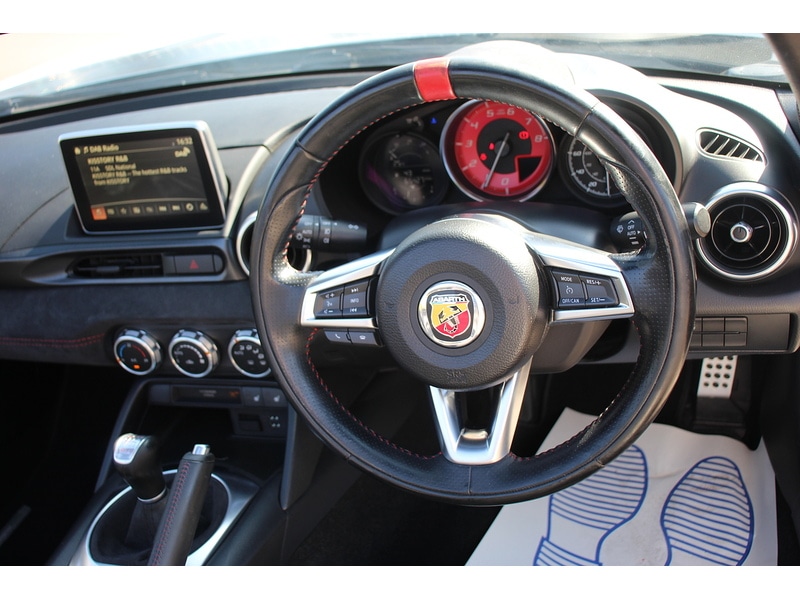 Used Abarth 124 Spider 2016 for sale - 79444142: Photo 17