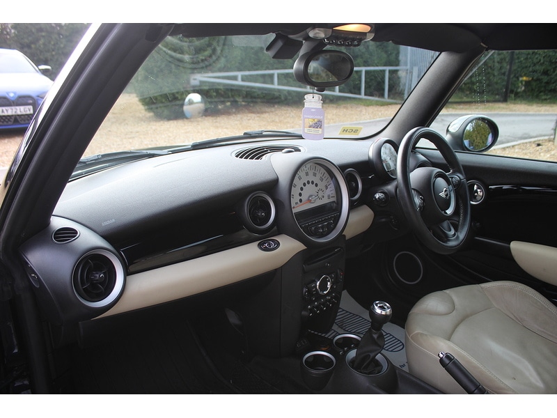Used MINI Convertible 2013 for sale - 77543597: Photo 9
