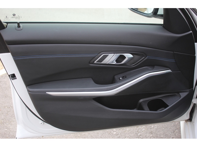 Used BMW 3 Series 2023 for sale - 77974492: Photo 33