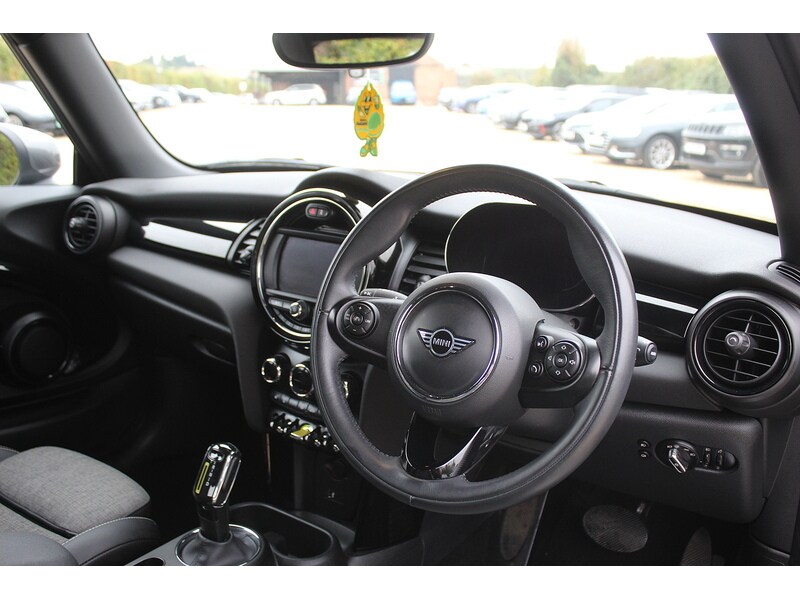 Used MINI Electric Hatch 2020 for sale - 76210944: Photo 13