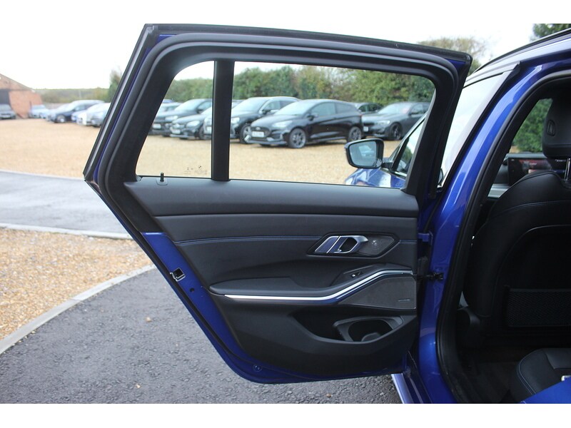 Used BMW 3 Series 2022 for sale - 76323798: Photo 36