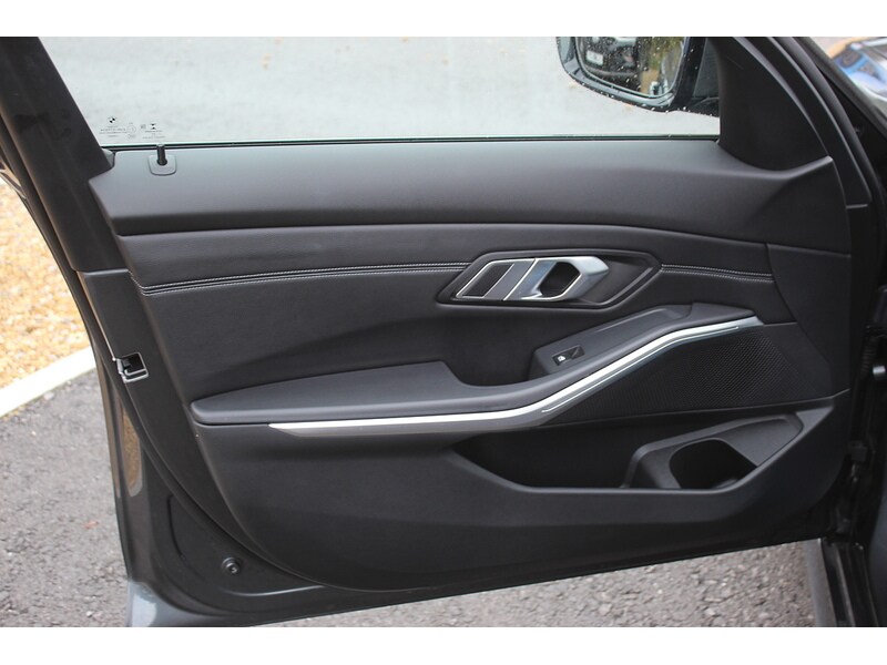 Used BMW 3 Series 2021 for sale - 76470651: Photo 33