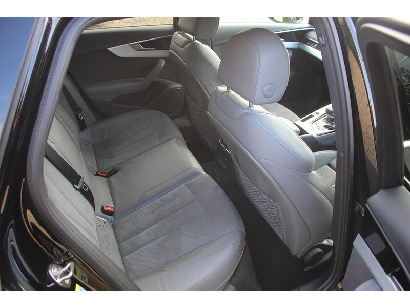 Used Audi A4 Avant 2019 for sale - 76206696: Photo 17