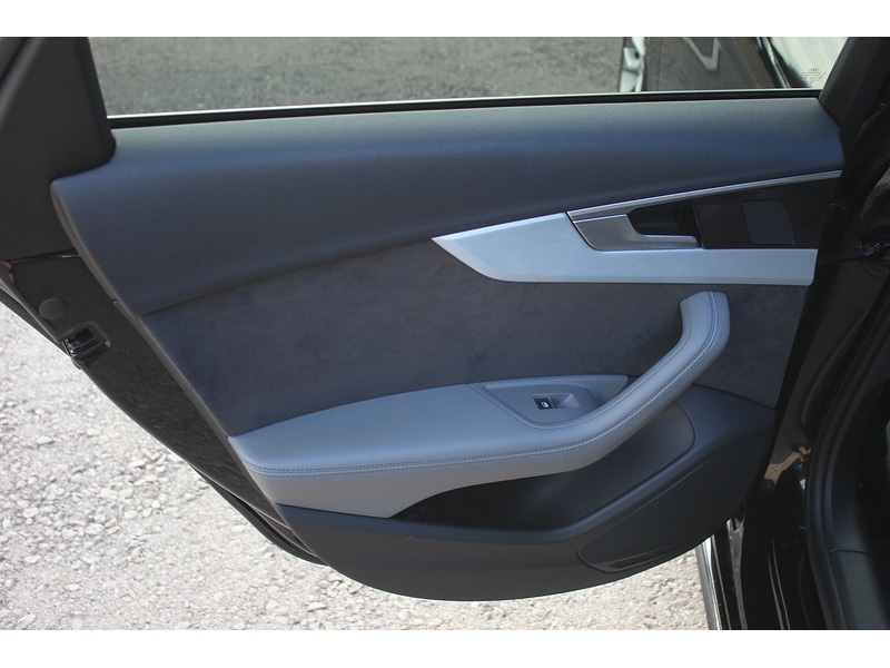 Used Audi A4 Avant 2019 for sale - 76206696: Photo 22