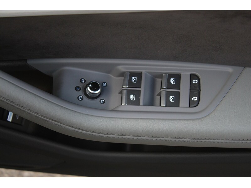 Used Audi A4 Avant 2019 for sale - 76206696: Photo 25