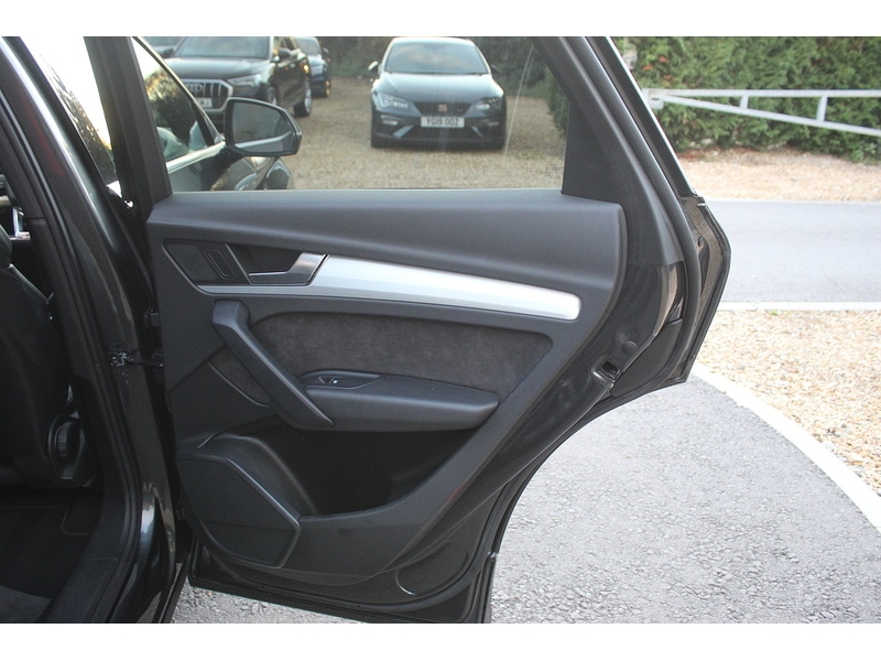 Used Audi Q5 2020 for sale - 76605287: Photo 32