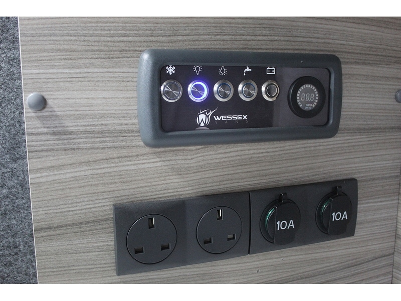 Used Volkswagen Transporter 2018 for sale - 77984909: Photo 25