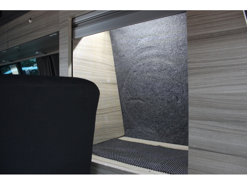 Used Volkswagen Transporter 2018 for sale - 77984909: Photo 29