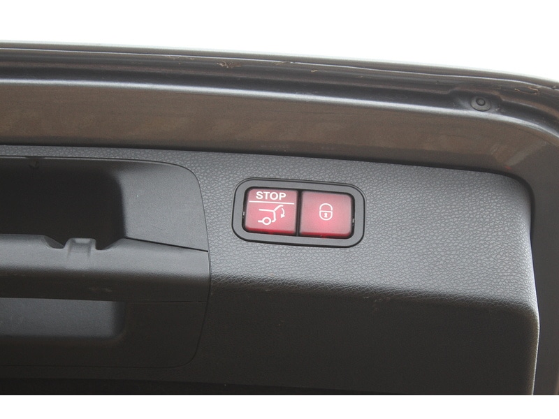 Used Mercedes-Benz E Class 2018 for sale - 76836677: Photo 39